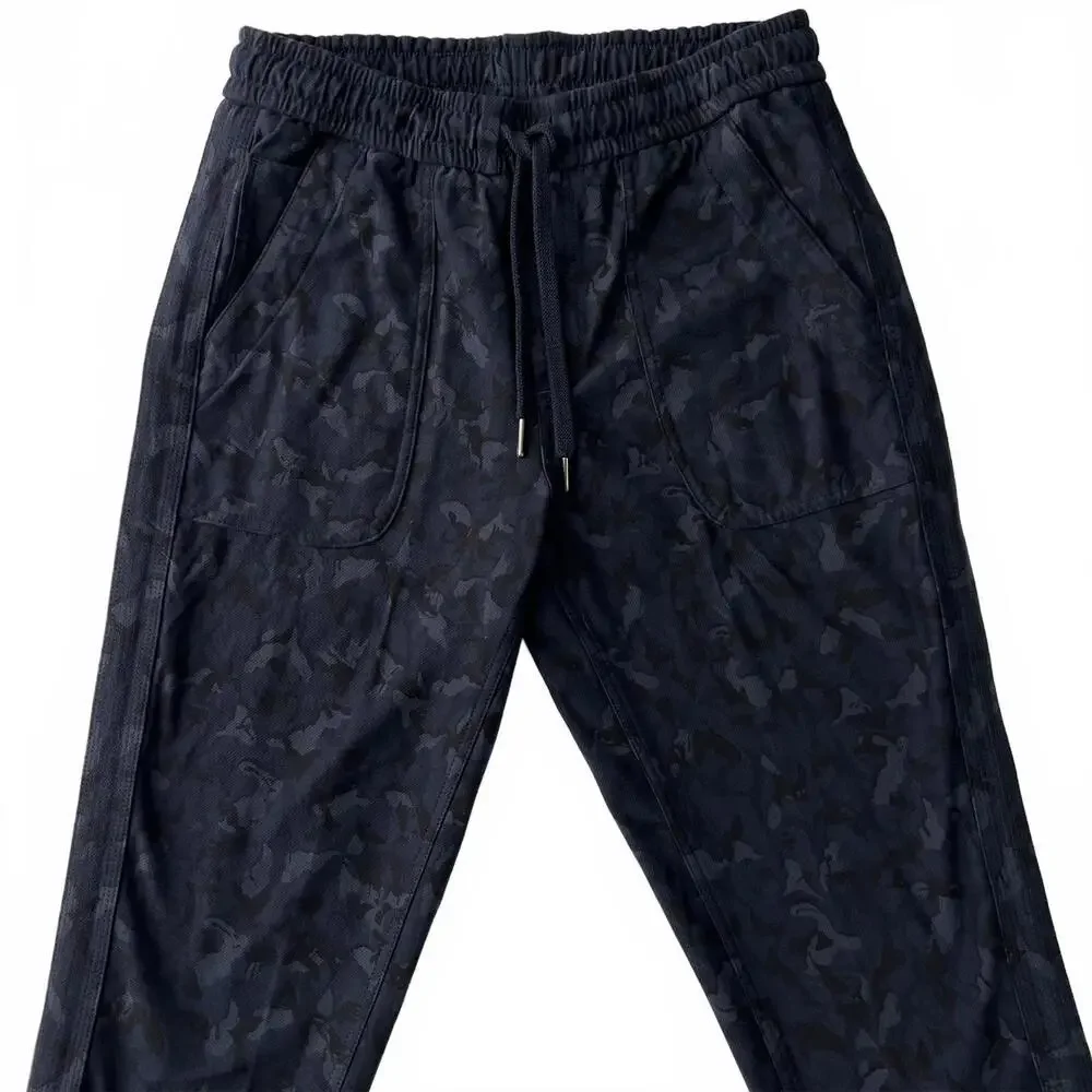 Athleta Farallon Jogger Pants Stratum Camo Navy Elastic Waist Size 4 Stretch - Picture 3 of 9